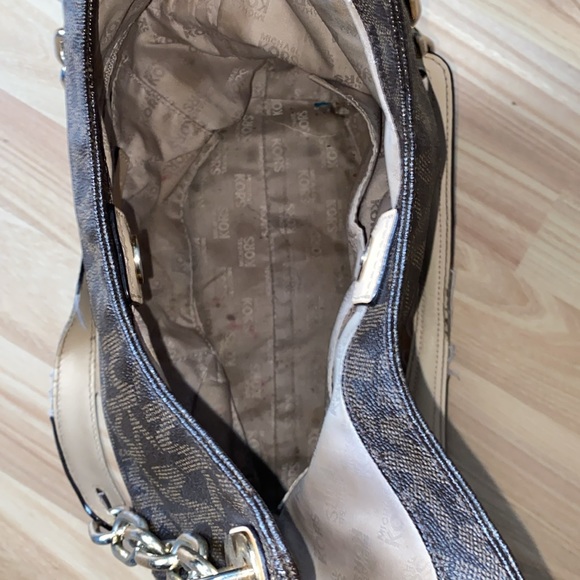 Authentic Michael kors purse - Picture 2 of 6